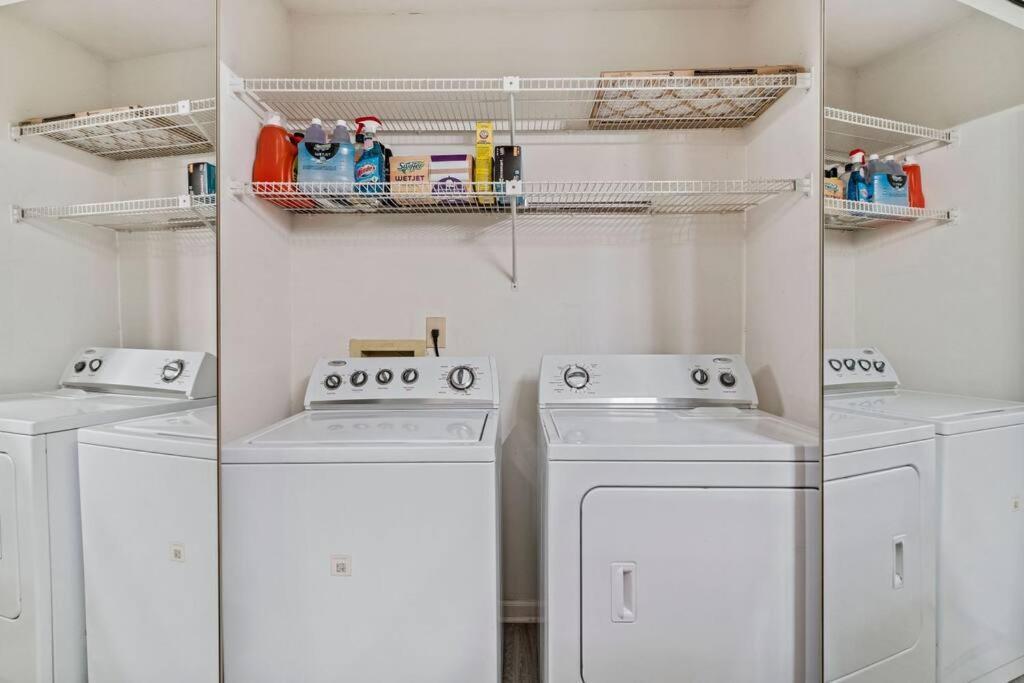 M1 - Private And Serene 1Bdr 1Ba Ensuite Shared Room 亚特兰大 外观 照片
